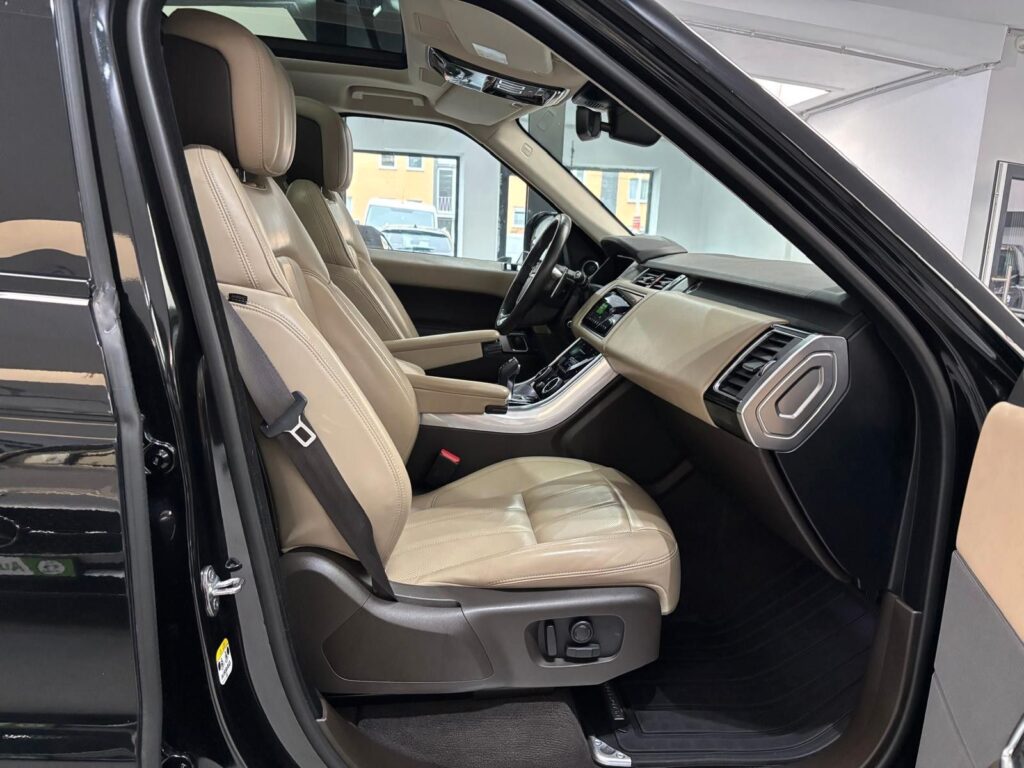 2020 Land Rover Range Rover Sport