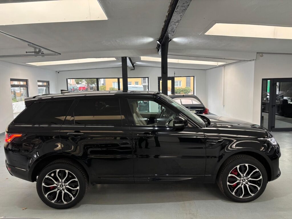 2020 Land Rover Range Rover Sport