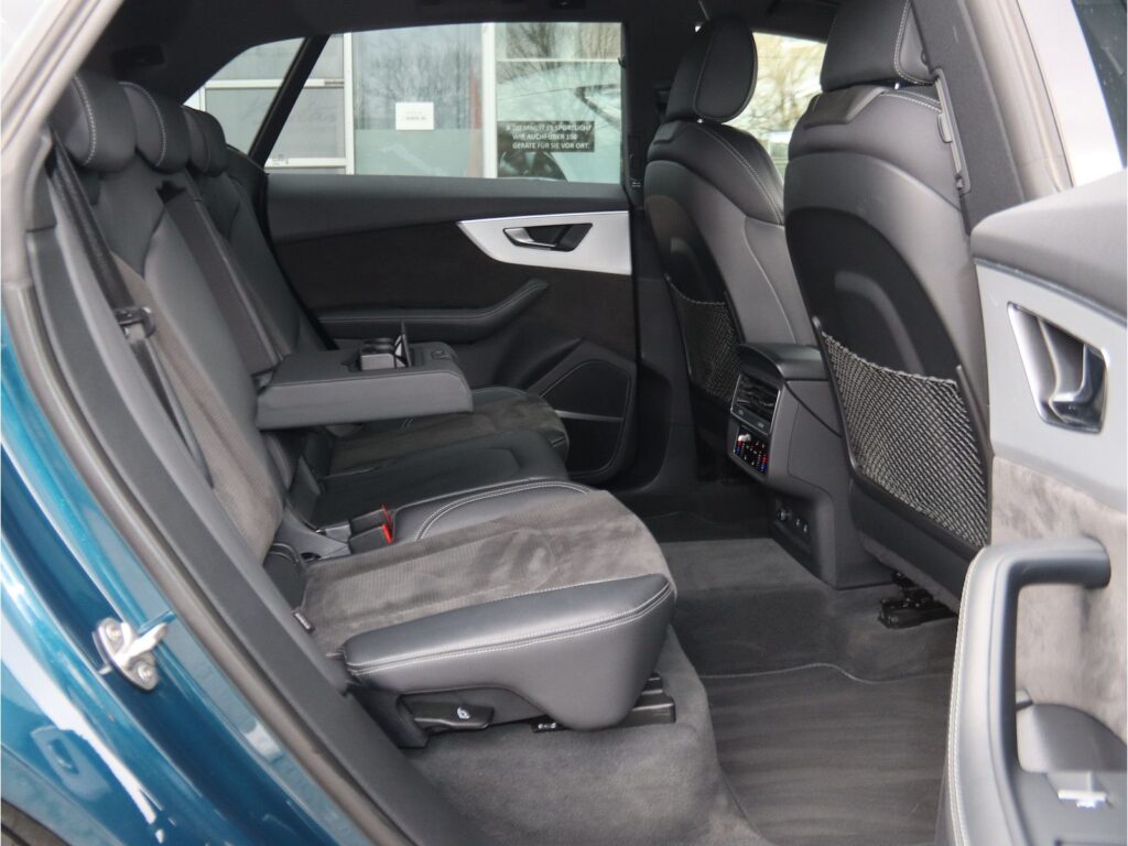 2021 Audi Q8 50 TDI S-LINE