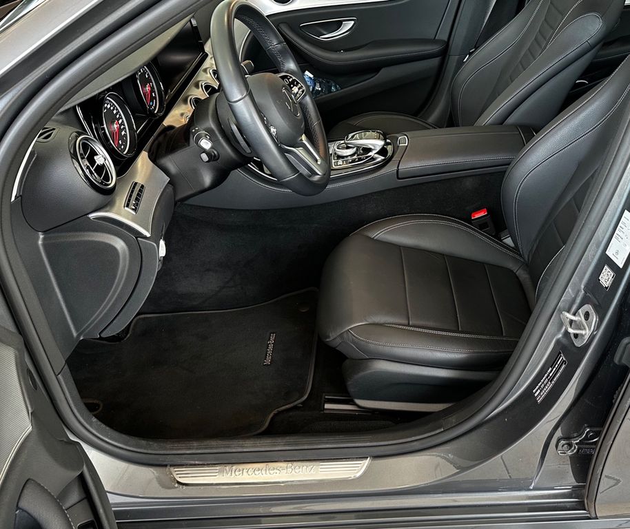 2020 Mercedes-Benz E 300
