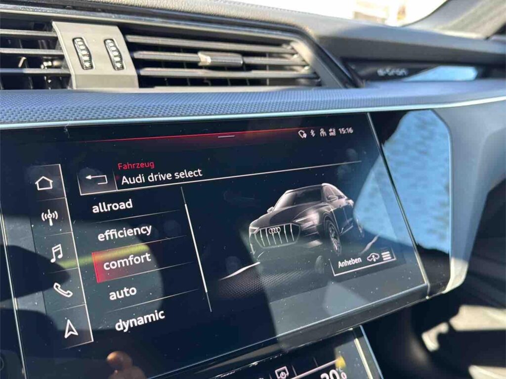 2022 Audi e-tron