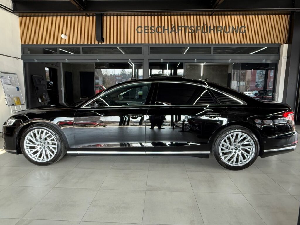 2021 Audi A8
