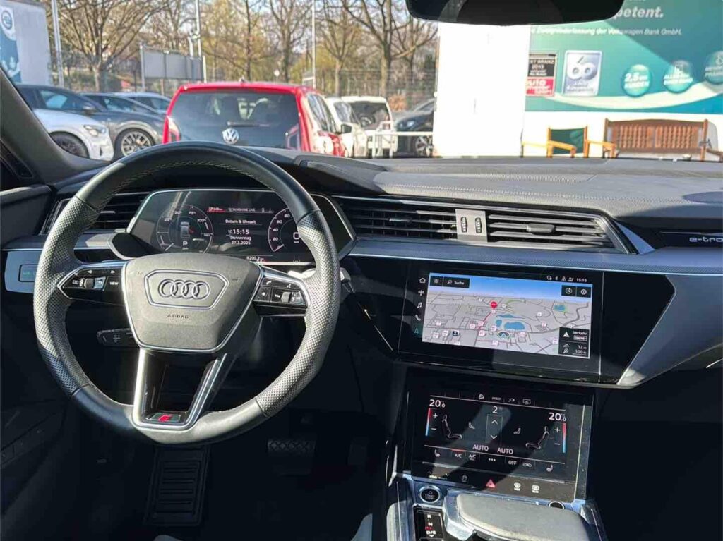 2022 Audi e-tron