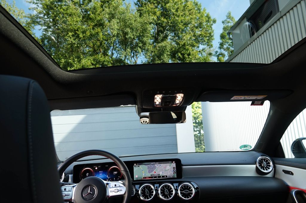 2022 Mercedes-Benz CLA 200