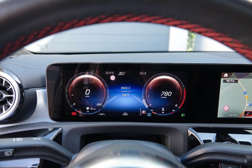 2022 Mercedes-Benz CLA 200