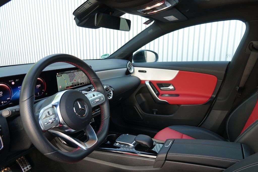 2022 Mercedes-Benz CLA 200