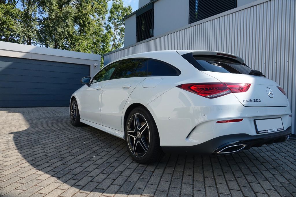2022 Mercedes-Benz CLA 200